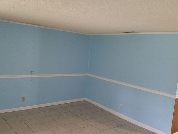 3rd image of 690 Highland St