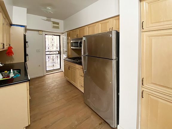 5th image of 23-45 24th St #1