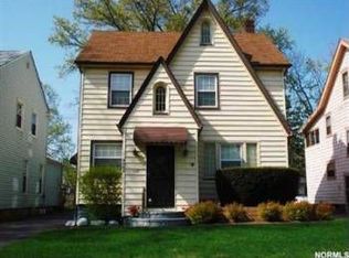 3605 Silsby Rd, University Heights, OH 44118