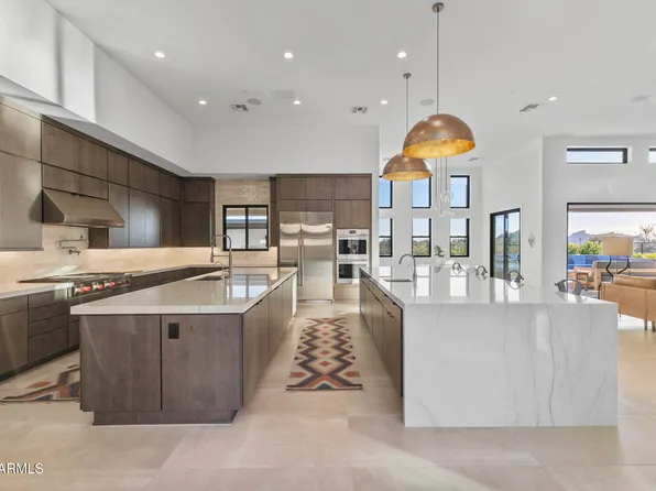 8222 E OLD PAINT Trail, Scottsdale, AZ 85266