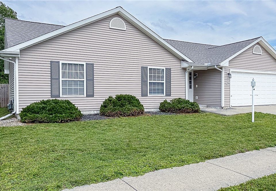1st image of 704 S Sunny Ln