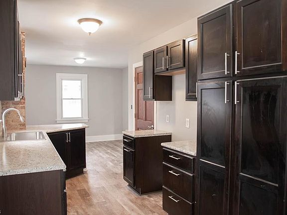 5th image of 1365 Aster Ave