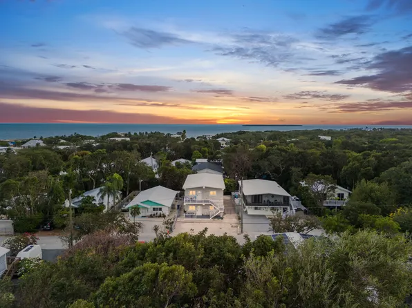 135 Pacific Ave, Tavernier, FL 33070