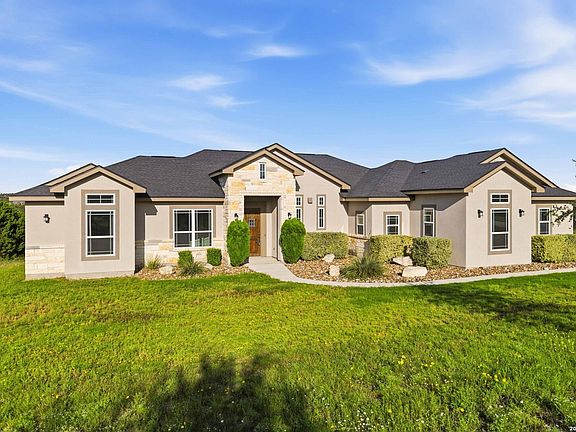 2nd image of 136 VISTA VIEW PL
