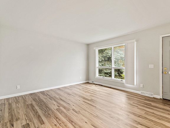 4th image of 4711 Ivywood Trl