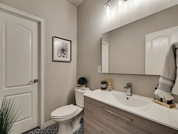 4th image of 13727 Lincolnshire Ln
