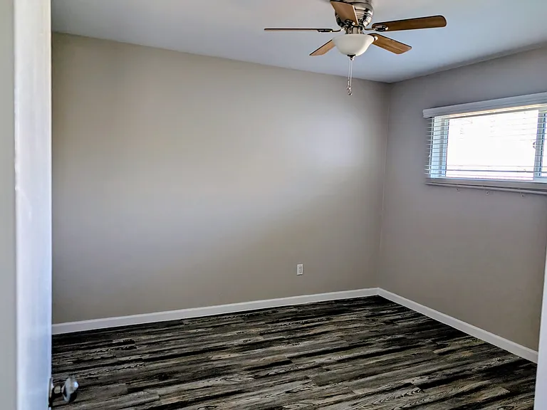 4325 N 26th St #9 — Photo 11
