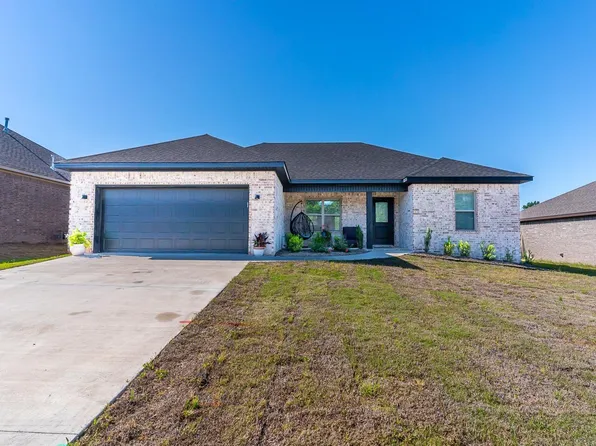 422 Gia St, Bono, AR 72416