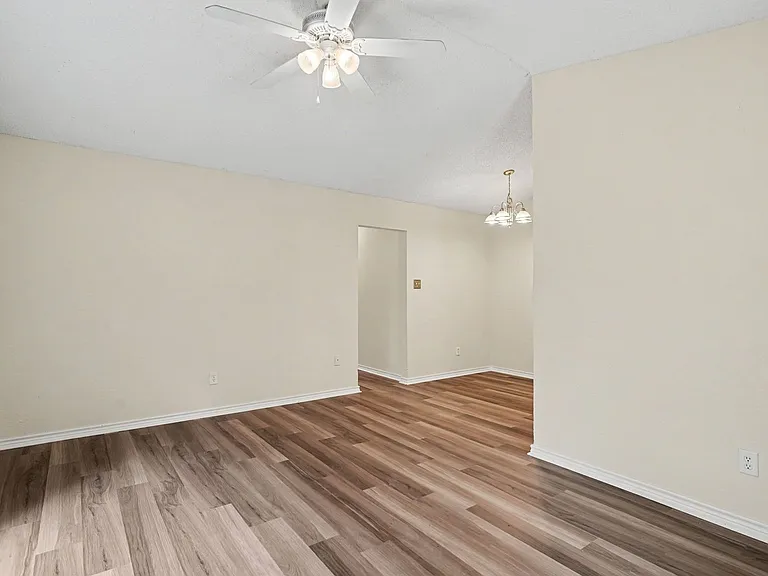 1815 Lipscomb St — Photo 11