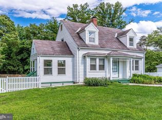 2949 Fairhill Rd, Fairfax, VA 22031