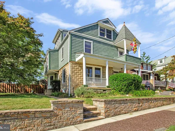 3806 32nd St, Mount Rainier, MD 20712