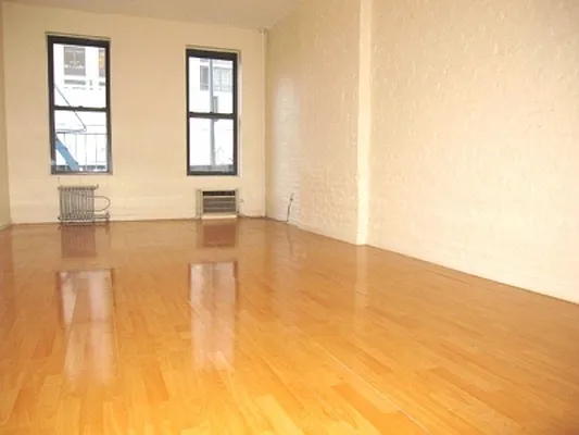 Rented by Citi Habitats | media 32