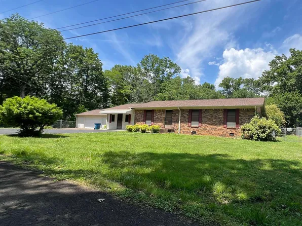 69 Cedar Cir, Guntersville, AL 35976