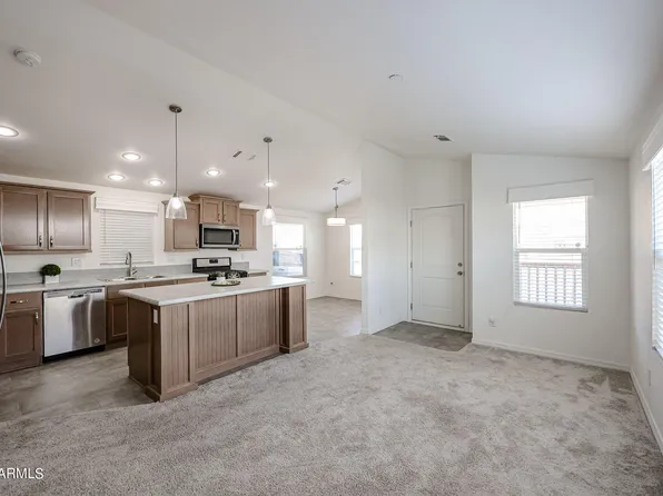 618 N 68th Lane N #148, Phoenix, AZ 85043