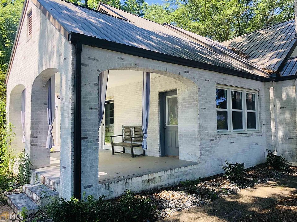 2nd image of 7055 Dahlonega Hwy