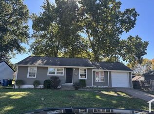 252 Midlothian Rd, Saint Louis, MO 63137