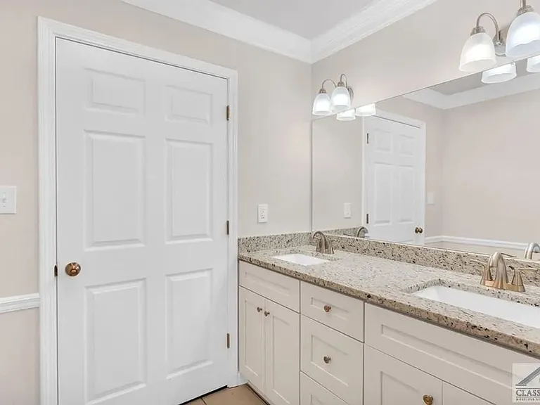 155 Dwight Rd — Photo 26