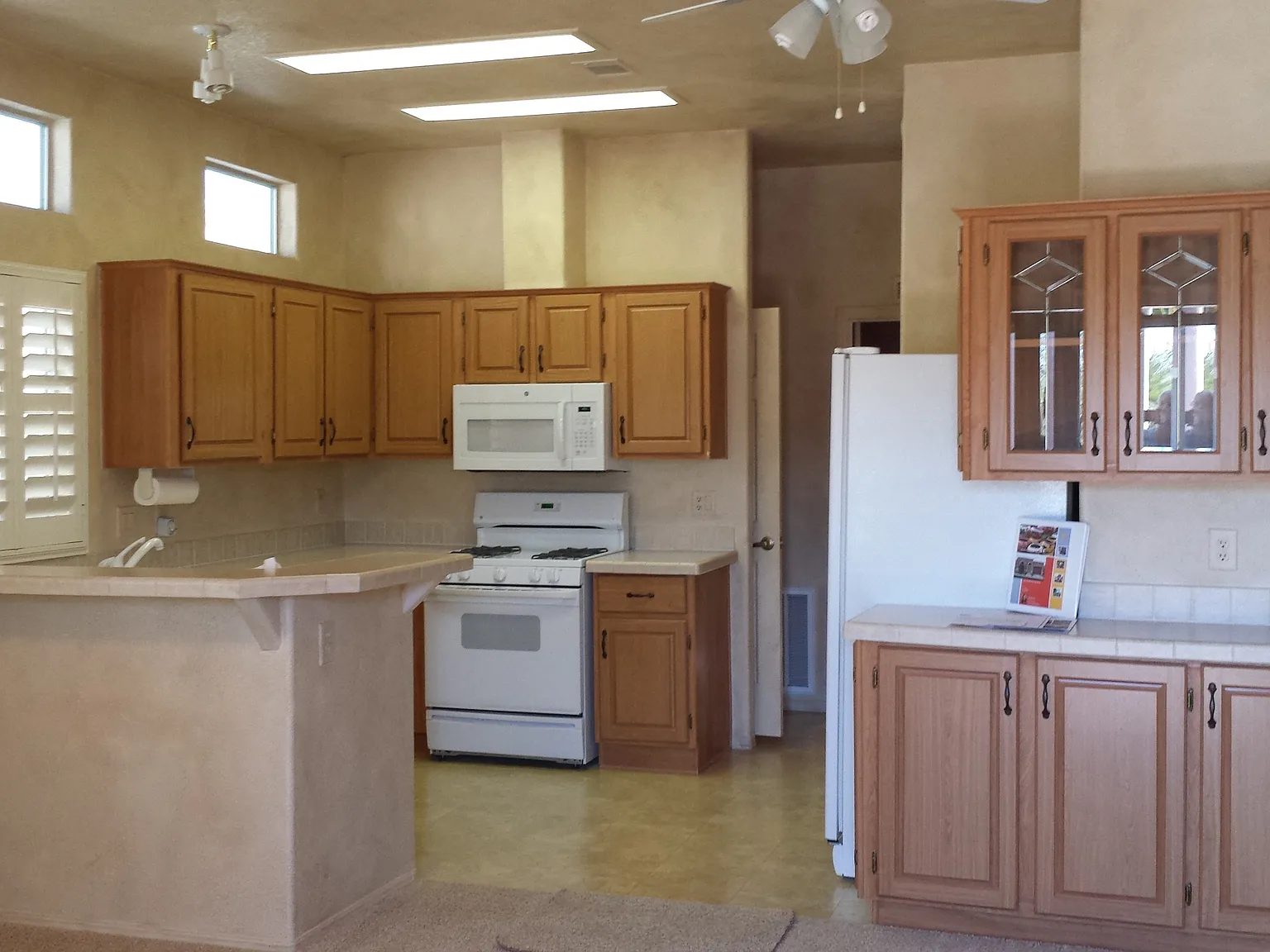 1 bed, 748 sqft, $1,190 — Photo 2