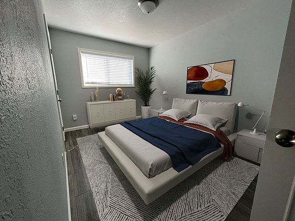 5th image of 1020 N San Joaquin St #1020