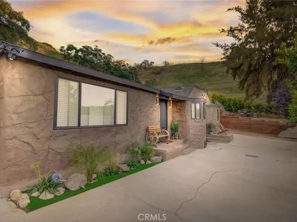9578 Sunland Blvd, Sunland, CA 91040