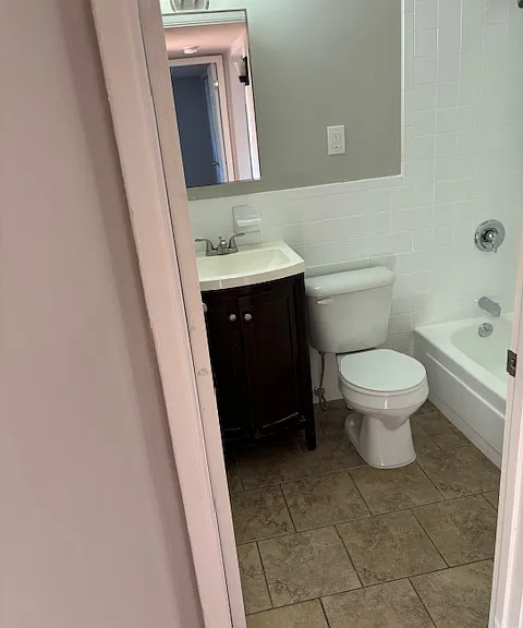 1514 Leeshores Ln #C — Photo 10