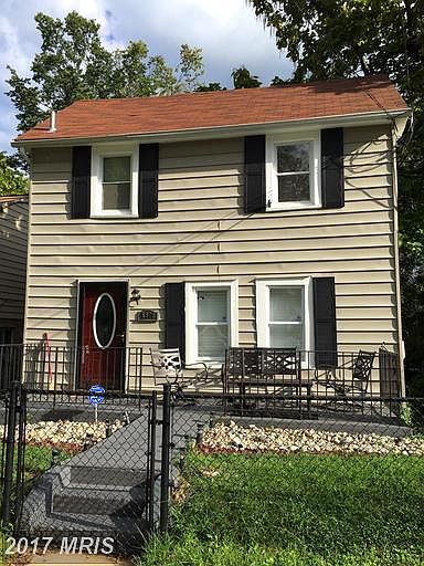 1st image of 5909 Burgundy St