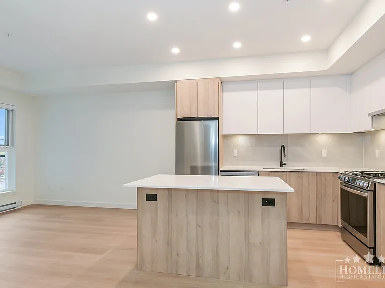 7980 206a St #614 — Photo 8