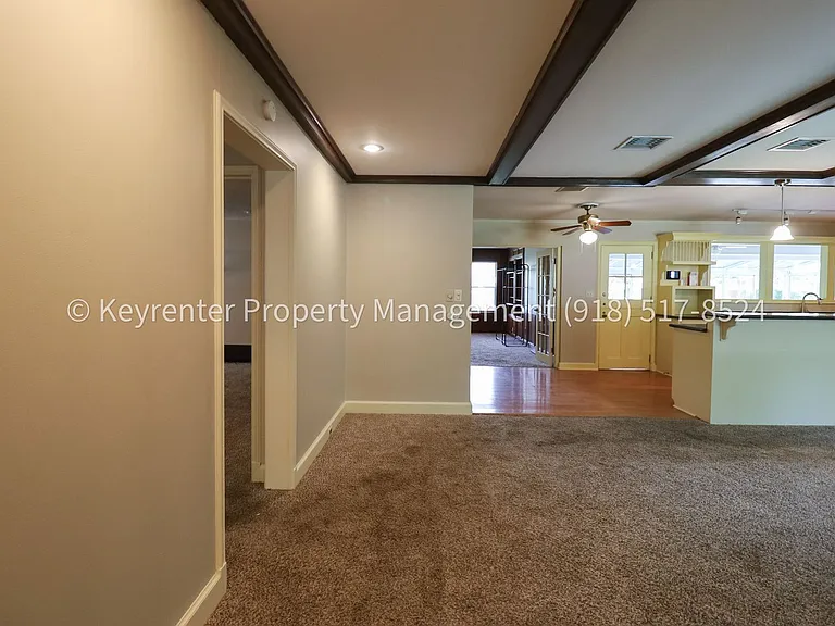 1426 E 32nd Pl — Photo 10