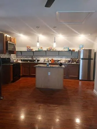 885 Glenwood Ave #2 — Photo 1