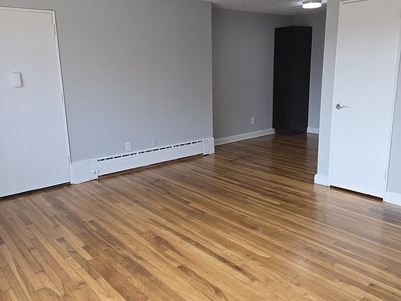 4th image of 516 Lexington Ave APT 204