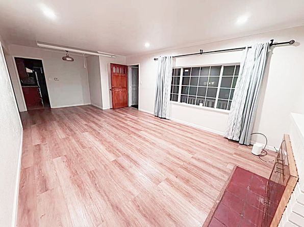 (undisclosed Address)