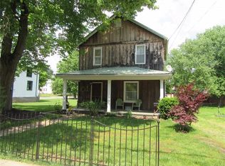 1078 Main St, Enon Valley, PA 16120