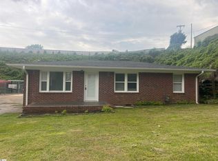 29 Pinedale Dr, Greenville, SC 29609