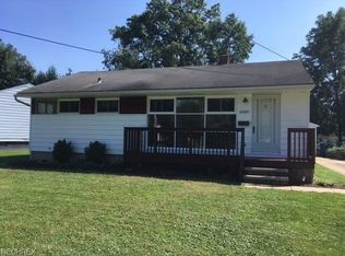 23269 Westchester Dr, North Olmsted, OH 44070