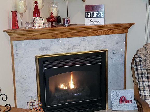 5th image of 714 Stoneybrook Dr