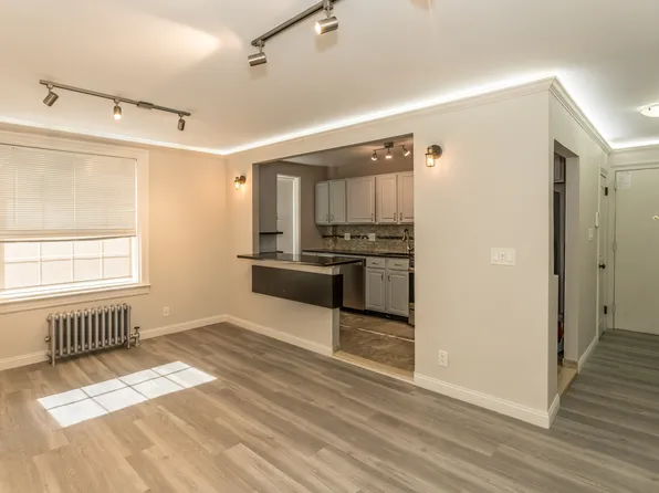 55-25 31st Avenue image 5 of 31