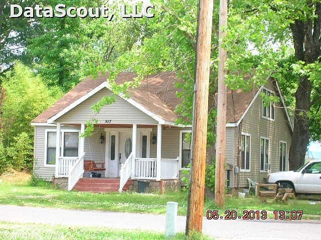 1st image of 917 McNeal St
