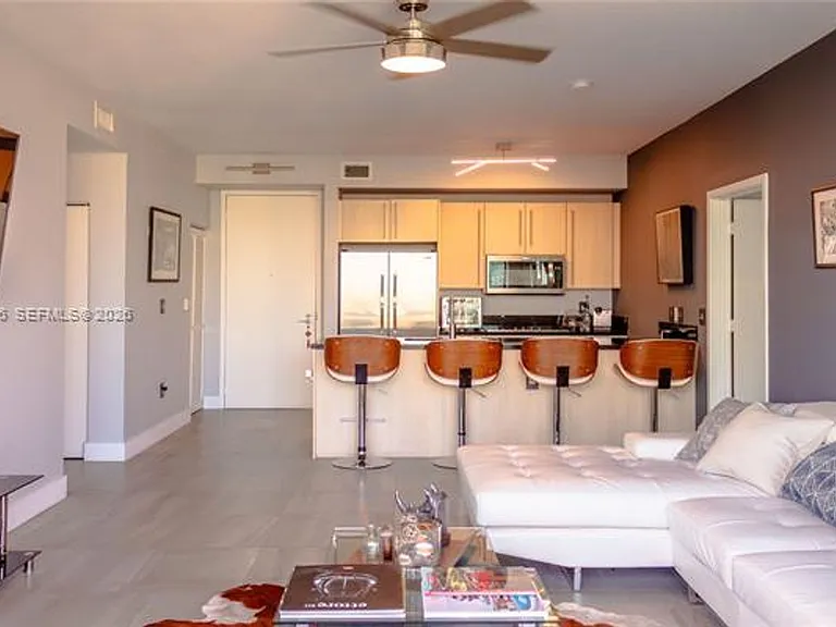 1111 SW 1st Ave #Penthouse 3822 — Photo 6