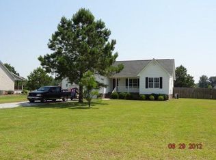 378 Knollwood Dr, Hampstead, NC 28443