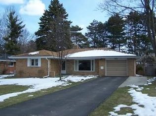 1350 Rainbow Dr, Saginaw, MI 48638