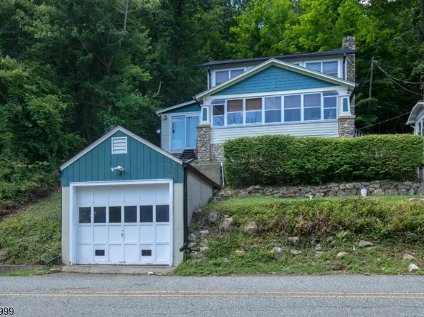 114-116 Lakeside Dr, Liberty Twp., NJ 07823