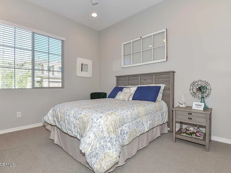 9661 W Patrick Ln — Photo 35