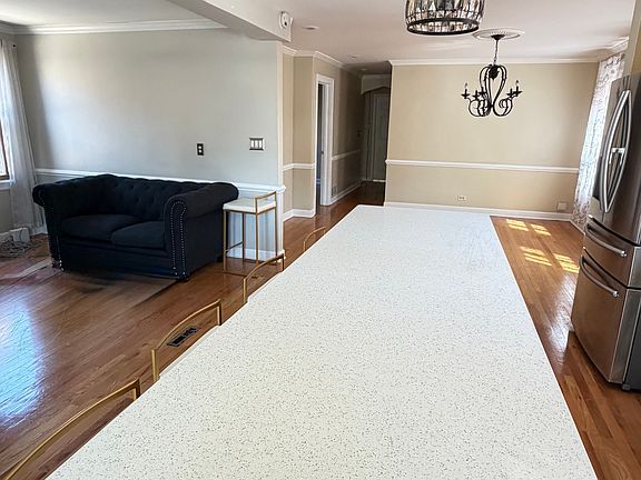 3rd image of 4222 N Mulligan Ave #1
