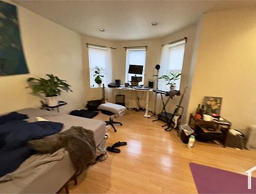 5th image of 1532 N 17th St #3