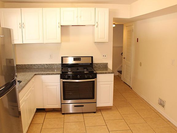 2nd image of 462 Brook Forest Dr