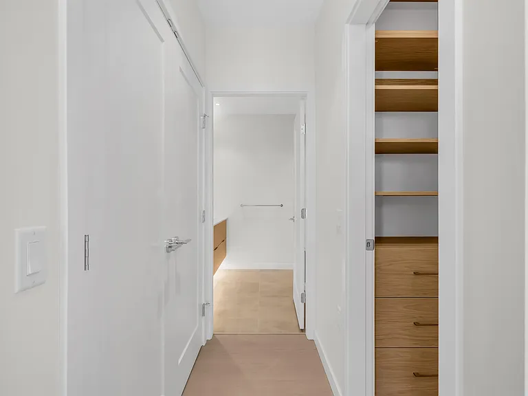 128 W 15th St #2101 — Photo 9