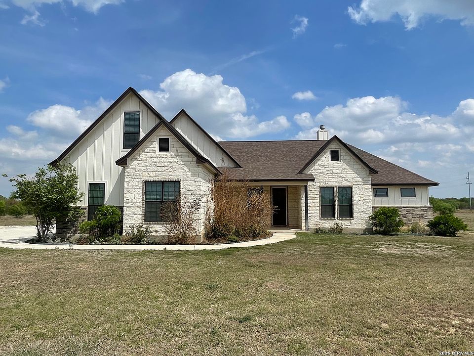1st image of 18 Valley View
