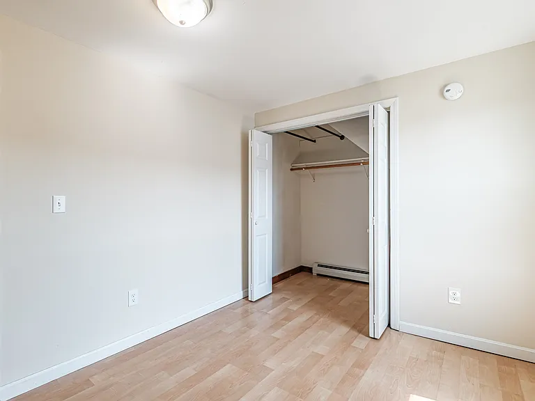 533 Washington Ave #2 — Photo 35