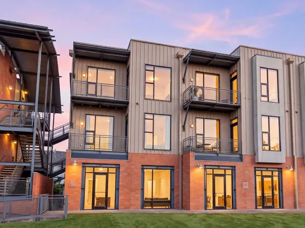 2525 S Lamar Blvd #206, Austin, TX 78704