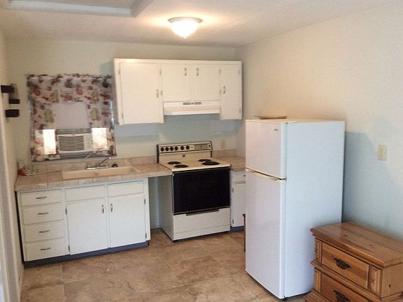 4th image of 284 N Seneca St